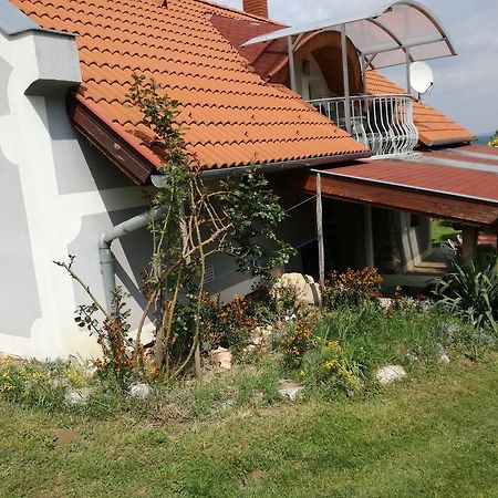 Margo Nyaralo Villa Balatonederics Exterior photo